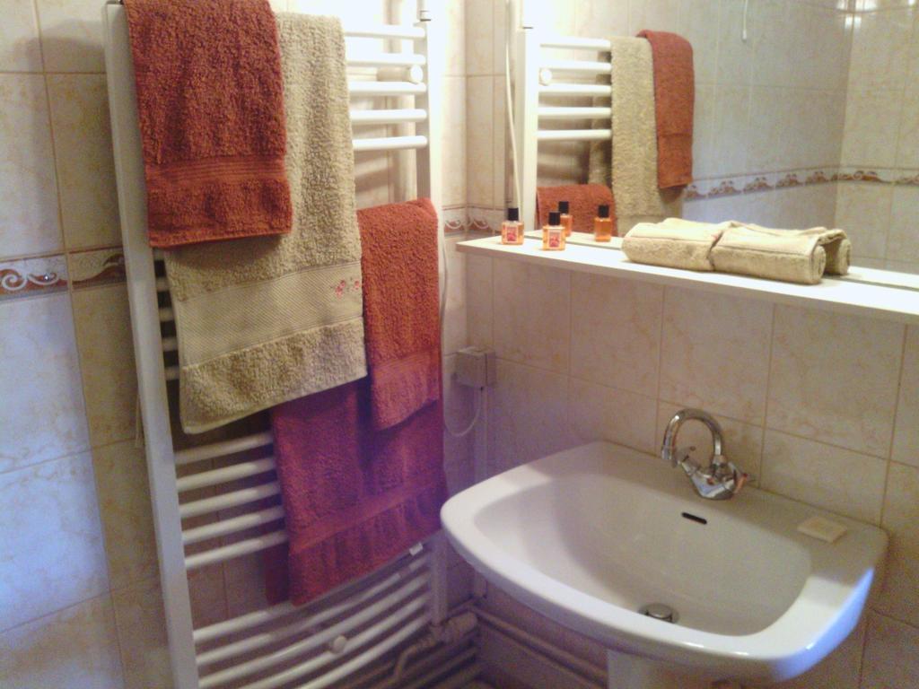 Manoir Du Val Harangt Bed & Breakfast Mardilly Oda fotoğraf